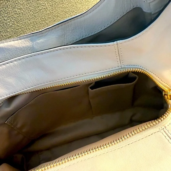 Coach White Leather Shoulder Bag with Gold Accents $39 - Picture 7 of 8